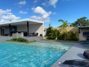 Casa Nah ha’ con jacuzzi, jardín y alberca